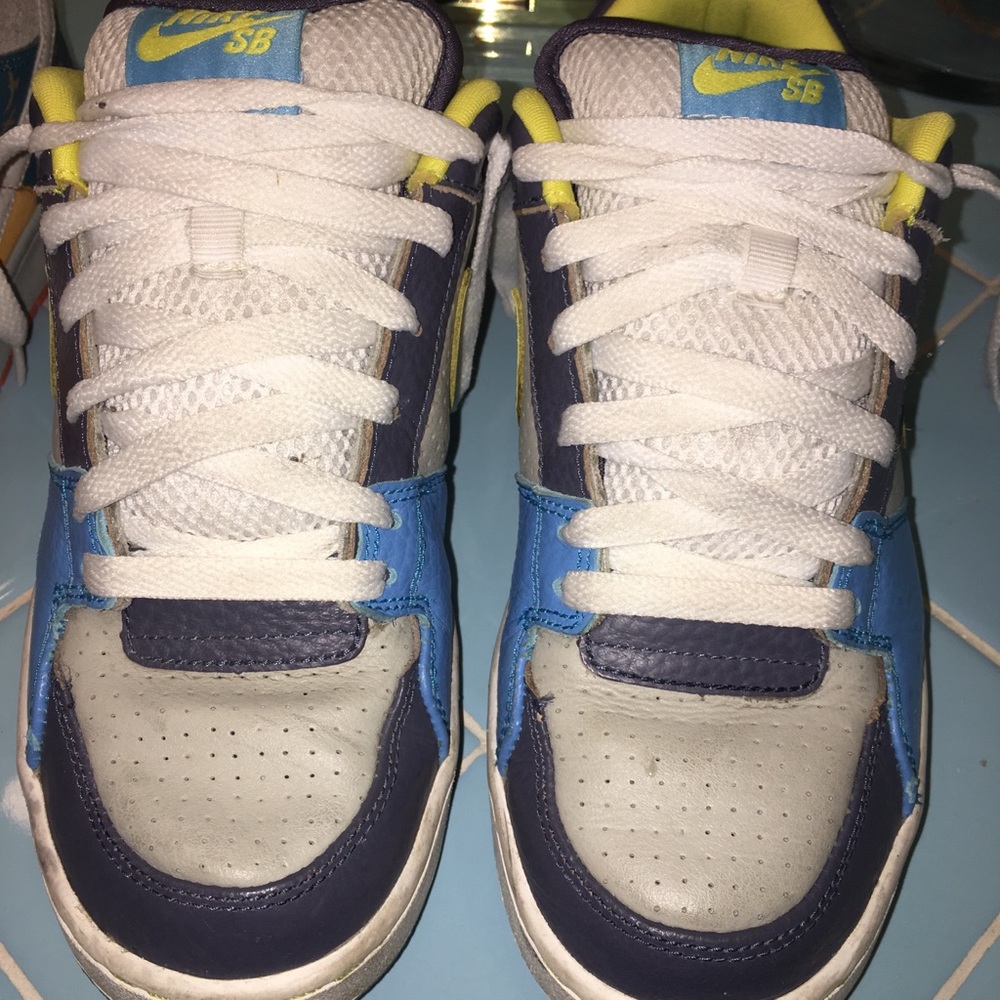 Weekend Sale Nike SB gray yellow blue